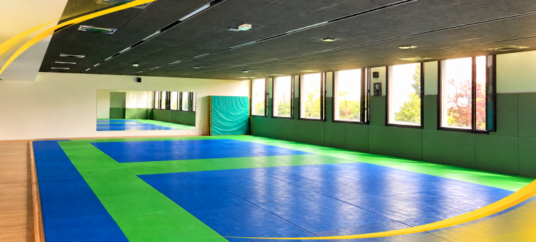 Salle municipale, touche jaune de Port-Vendres-2