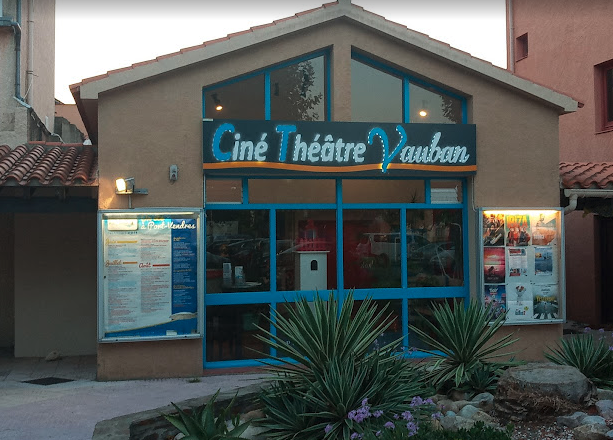 Entrée du Ciné-Théâtre Vauban à Port-Vendres